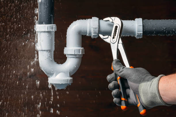 Professional Leak Detection technician working in Milford, IN